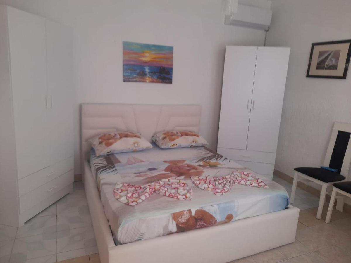Durres Beach Rooms Luaran gambar